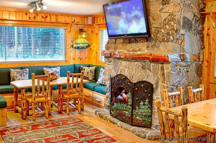 Red Wolf Lakeside Lodge Tahoe Vista Room photo